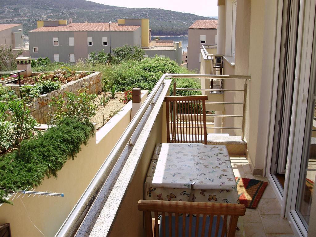 Apartments Mara Cres Cameră foto